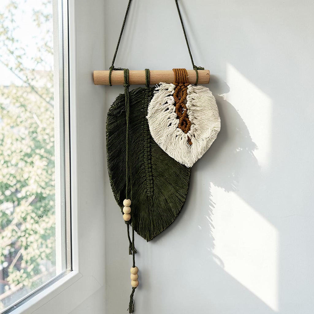 Small Macrame Leaf Wall Hanging