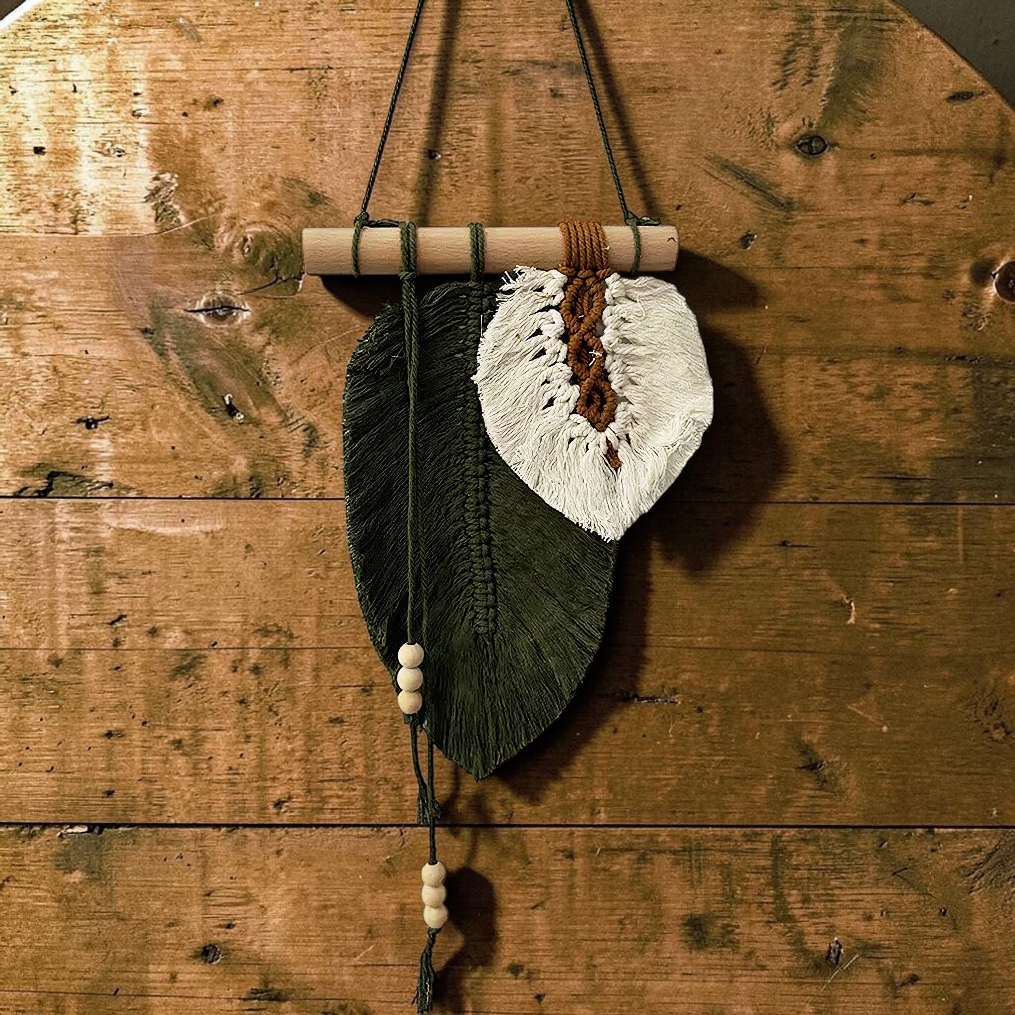 Small Macrame Leaf Wall Hanging
