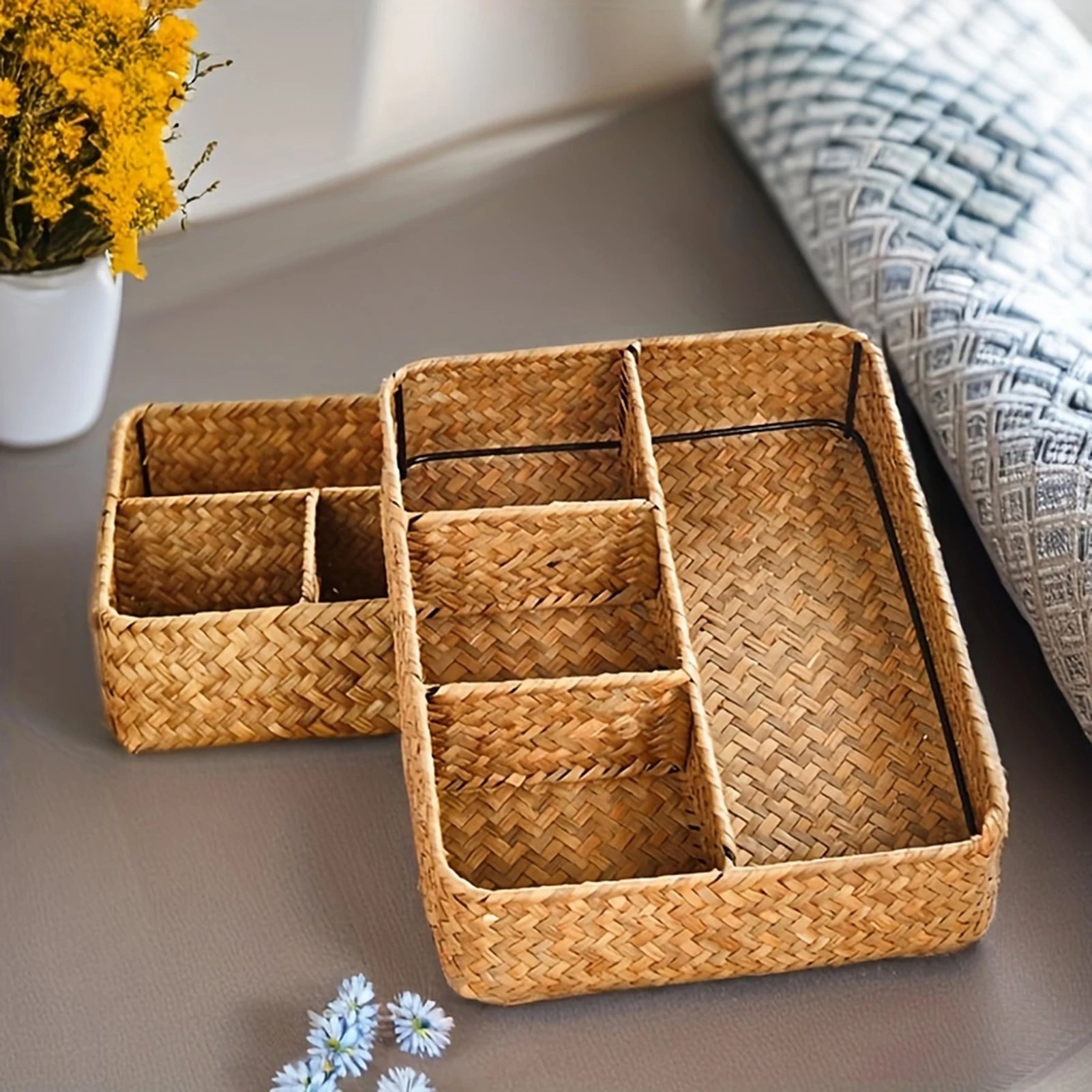 Seagrass Woven Storage Basket Desktop Sundry Organizer Cosmetic Storage Practical Gifts for Families Friends