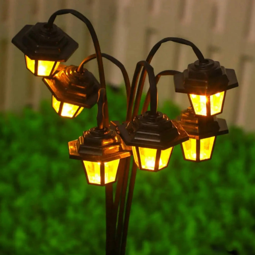 Retro Lantern Decorative Light Solar-Powered 6 LED Retro Street Lamp Shaped Decorative Light Suitable for Garden Courtyard
