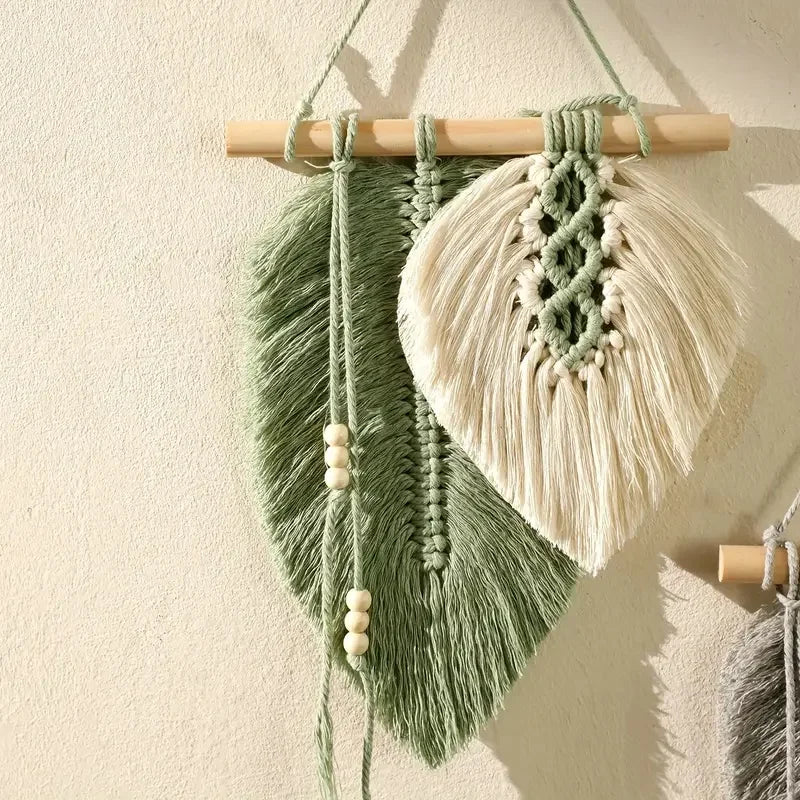Small Macrame Wall Hanging Boho Woven Leaf Macrame Tapestry Wall Art for Bedroom Home Room Decor Gift for Women Girls