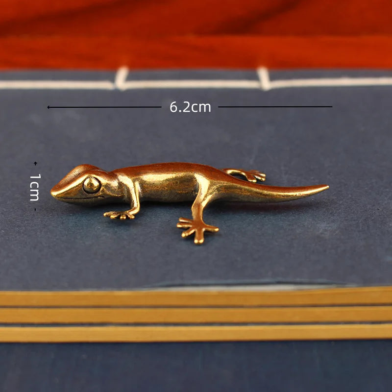 Gecko Figure Home Decor Small Ornaments Antique Brass Animal Figurines Tea Pet Desk Decorations Home Decor Accessories