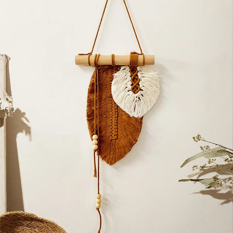 Small Macrame Wall Hanging Boho Woven Leaf Macrame Tapestry Wall Art for Bedroom Home Room Decor Gift for Women Girls